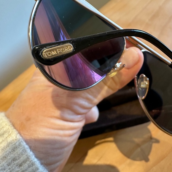 Tom Ford aviator sunglasses - Picture 2 of 5